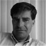 Profesor especializado en Ciencias Sociales, Emprendimiento, Politica Global e Ingles a nivel de Bachillerato Internacional